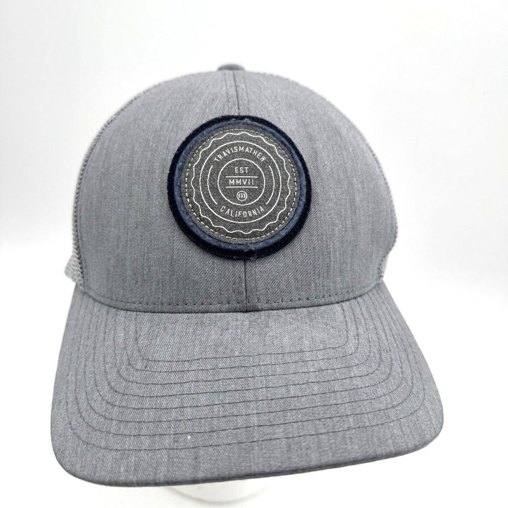 Travis Mathew Hat Cap Snap Back With Thick Embroidered Patch Logo Gray Flex Fit